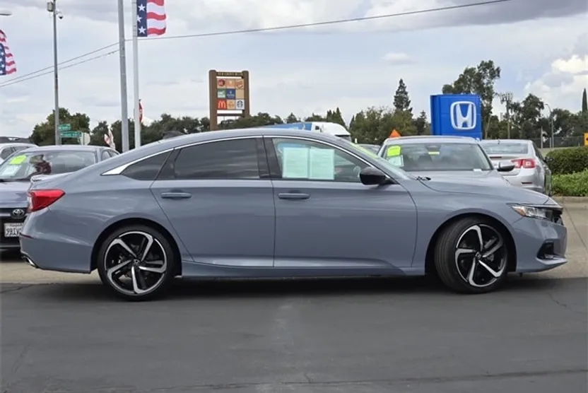 2021 Honda Accord Sport photo 1