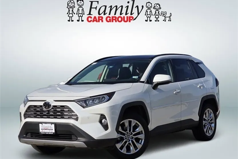 2019 Toyota RAV4 Limited photo 1