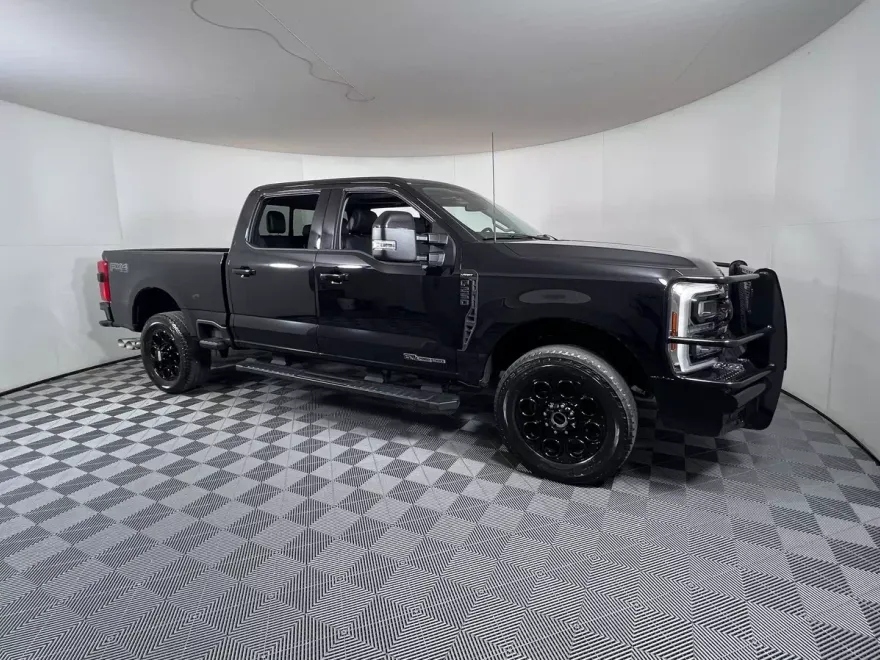 2024 Ford F-250 photo 1