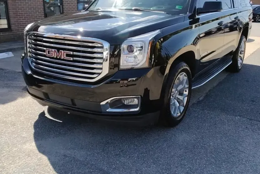 2016 Gmc Yukon XL SLE photo 1