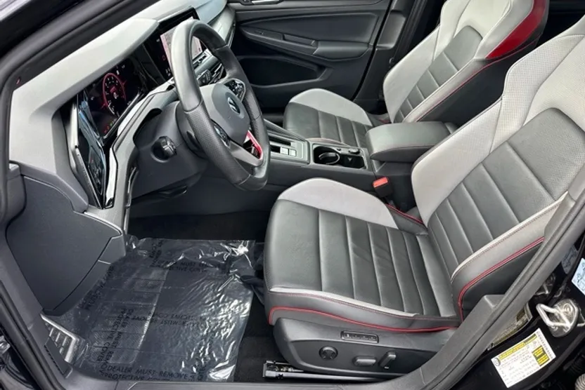 2022 Volkswagen Golf GTI SE photo 1