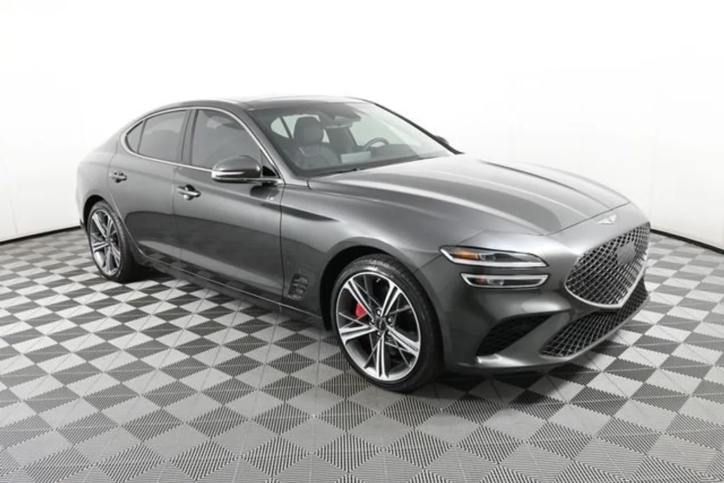 2025 Genesis G70 2.5T Sport Prestige photo 1