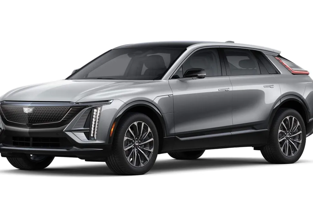2024 Cadillac Lyriq Sport photo 1