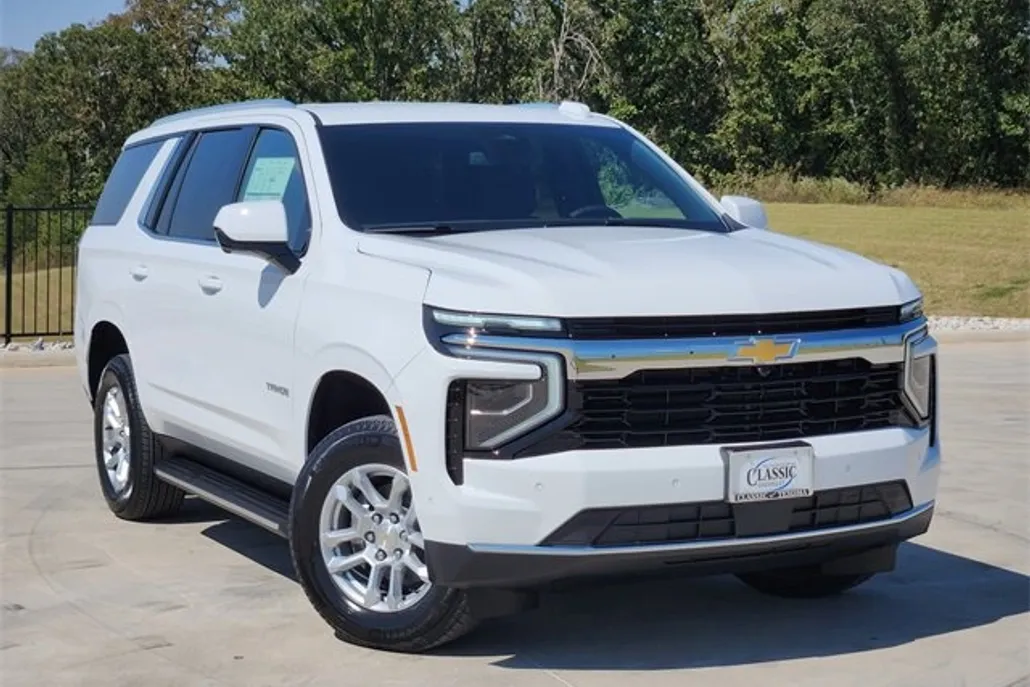 2026 Chevrolet Tahoe LS photo 1