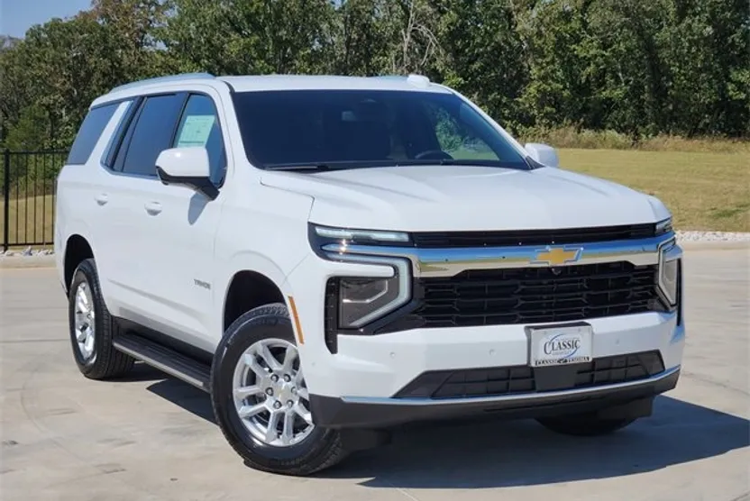 2026 Chevrolet Tahoe LS photo 1