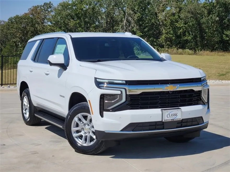 2026 Chevrolet Tahoe LS photo 1