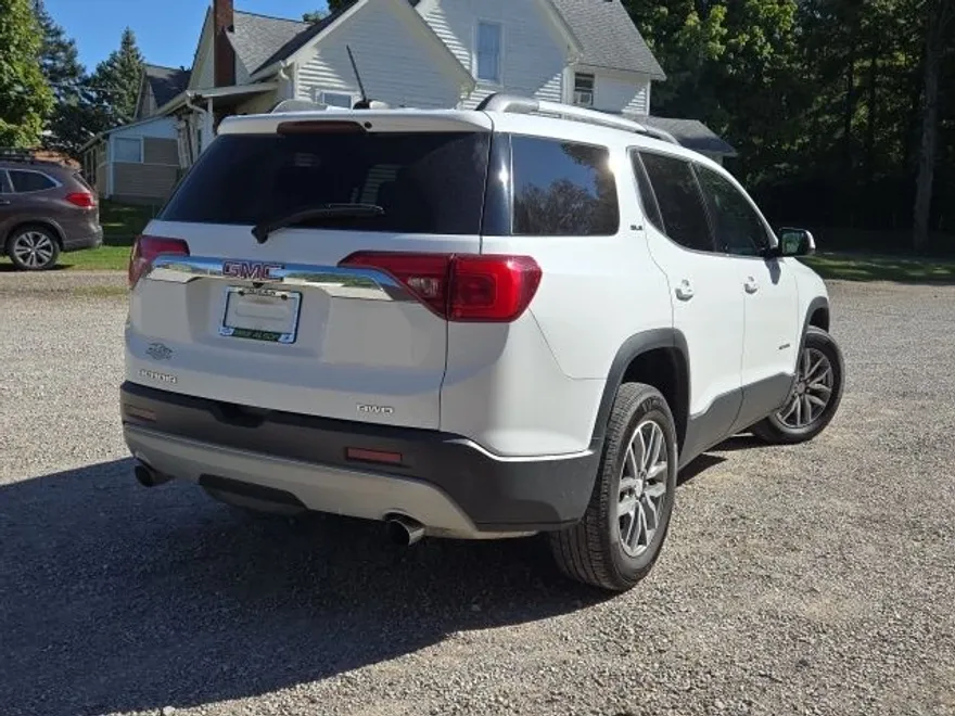 2019 Gmc Acadia SLE photo 1