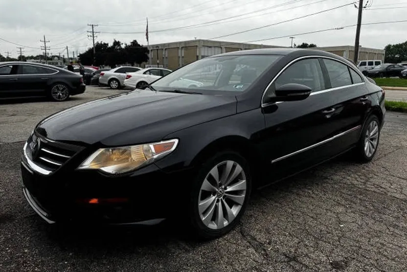 2010 Volkswagen CC Sport photo 1