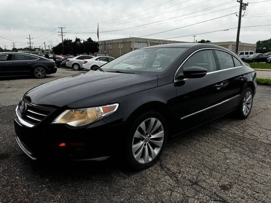 2010 Volkswagen CC Sport photo 1
