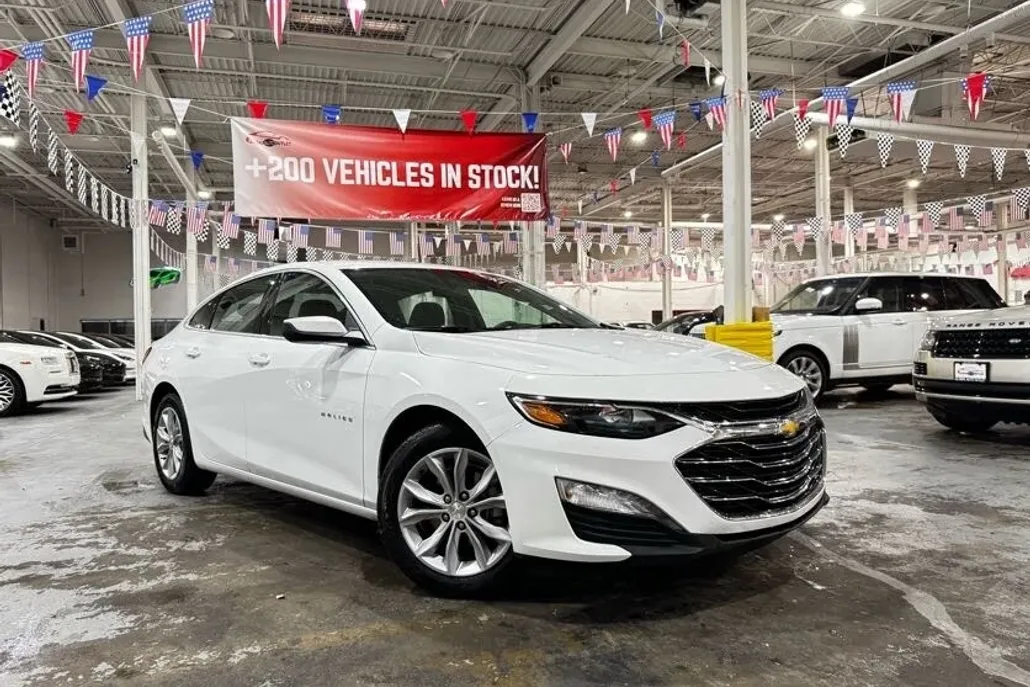 2025 Chevrolet Malibu 1LT photo 1