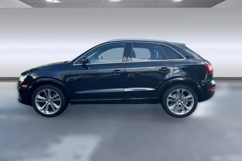 2016 Audi Q3 Premium Plus photo 1