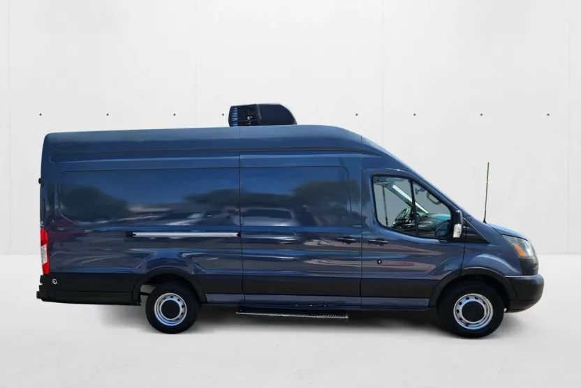 2019 Ford Transit Van photo 1