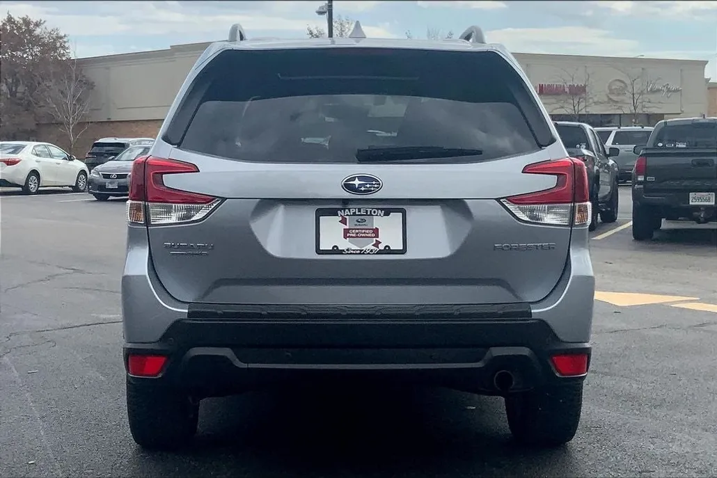 2020 Subaru Forester Limited photo 1