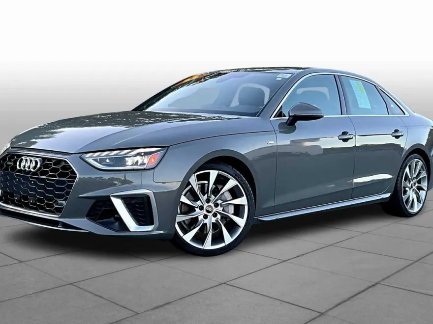 2023 Audi A4 S line Quattro Premium Plus photo 1