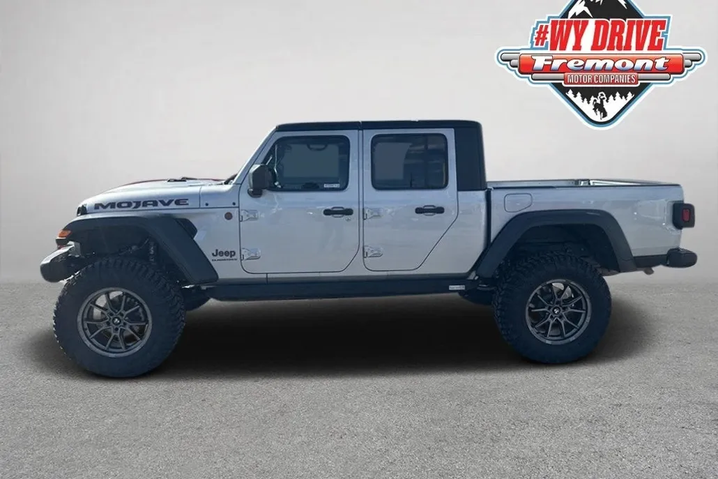 2023 Jeep Gladiator Mojave photo 1