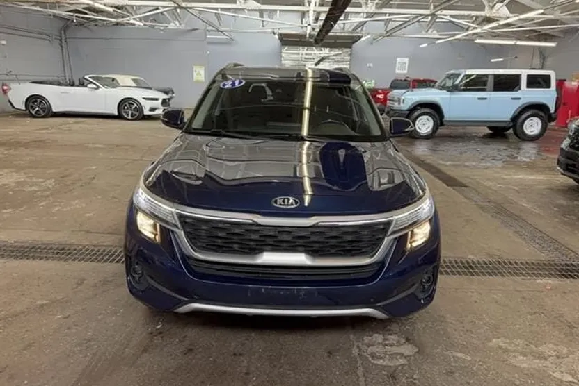 2021 Kia Seltos EX photo 1