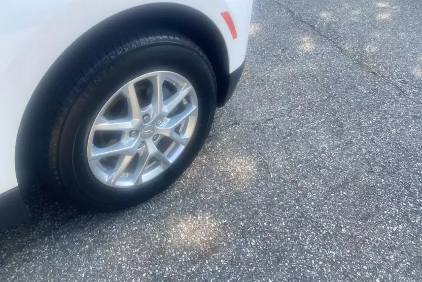 2022 Chevrolet Equinox LS photo 1