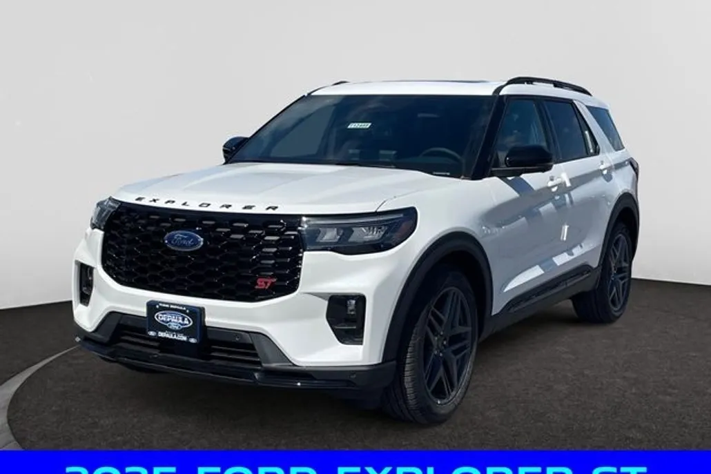 2025 Ford Explorer ST photo 1