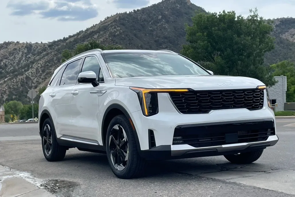 2025 Kia Sorento Hybrid EX photo 1