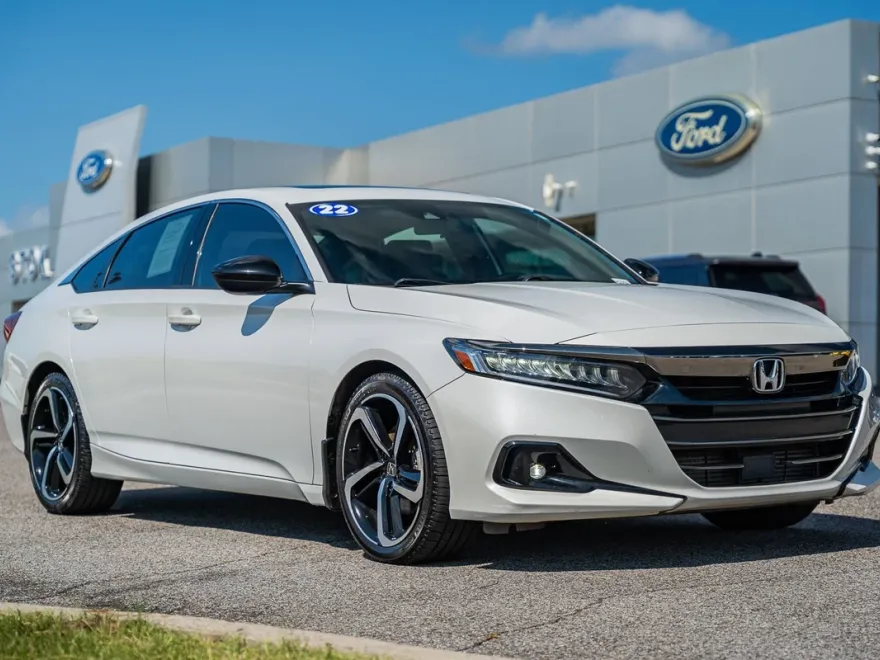 2022 Honda Accord Sport 2.0T photo 1