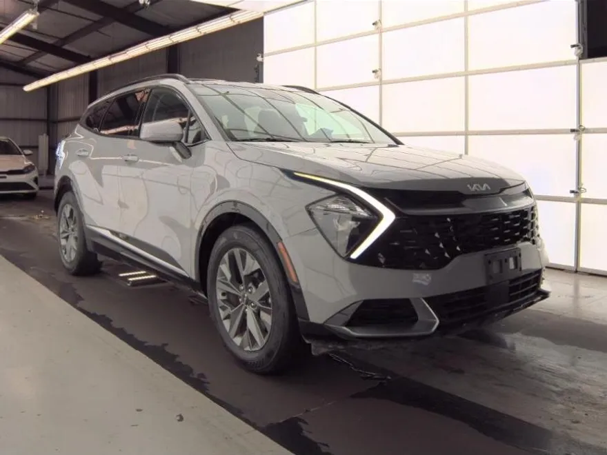 2023 Kia Sportage SX photo 1