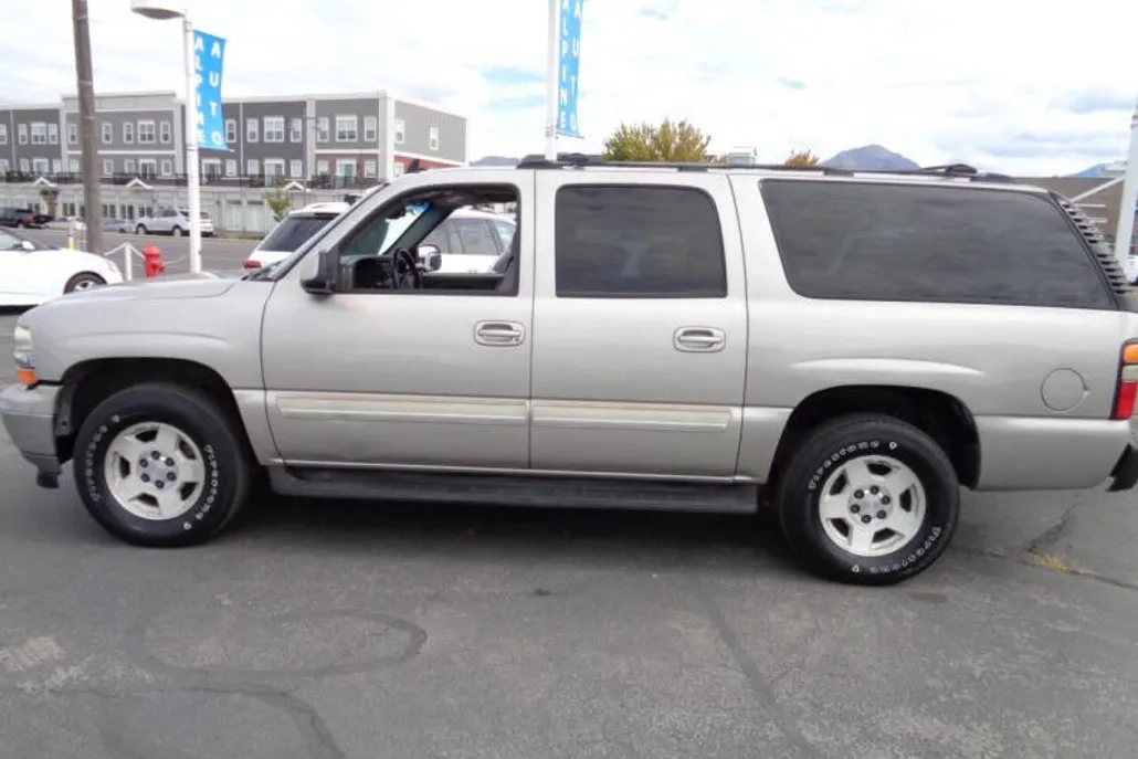 2006 Chevrolet Suburban LT 1500 photo 1