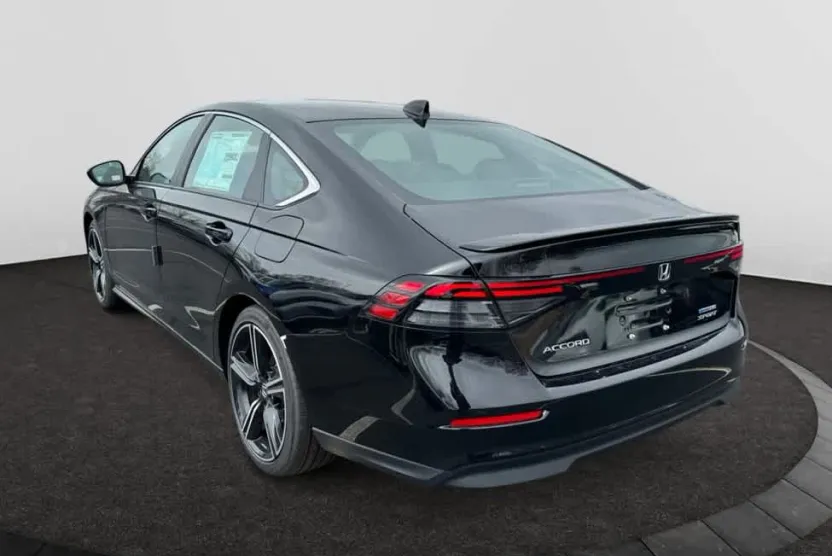 2025 Honda Accord Hybrid Sport photo 1