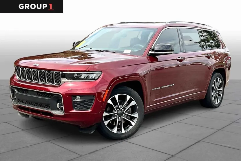 2023 Jeep Grand Cherokee Overland photo 1