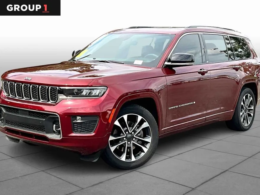 2023 Jeep Grand Cherokee Overland photo 1