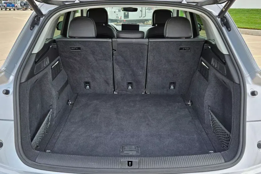 2023 Audi Q5 S line Premium Plus photo 1