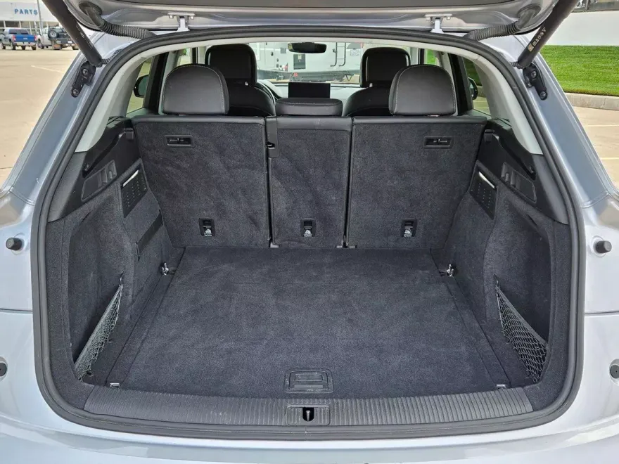 2023 Audi Q5 S line Premium Plus photo 1