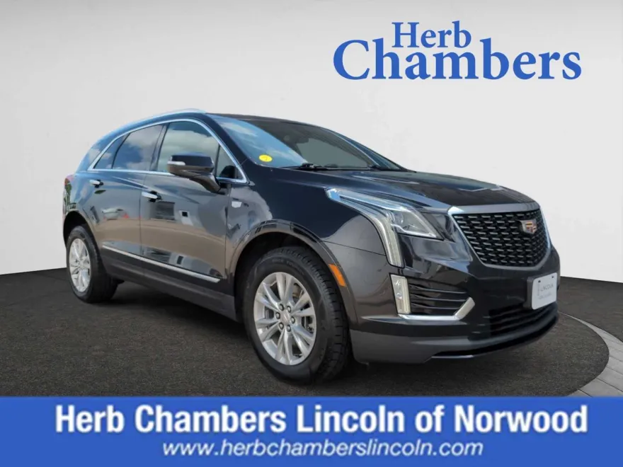 2023 Cadillac XT5 Luxury photo 1
