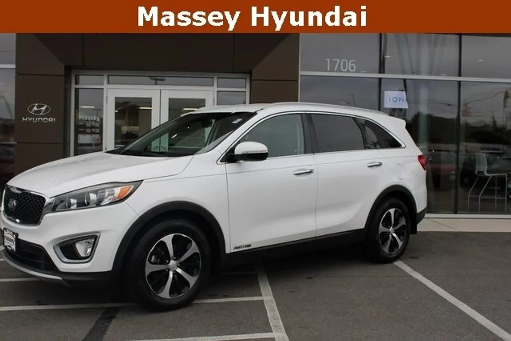 2017 Kia Sorento EX photo 1