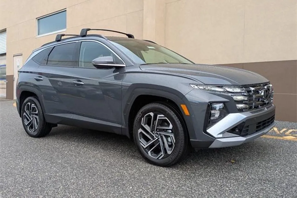 2025 Hyundai Tucson Limited photo 1
