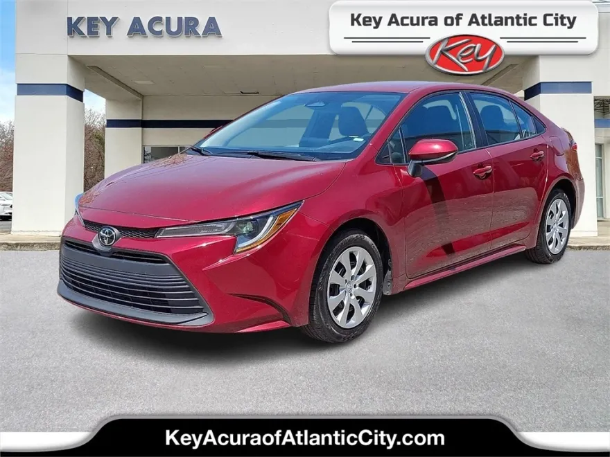 2024 Toyota Corolla LE photo 1