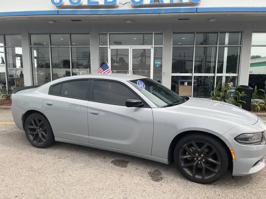 2021 Dodge Charger SXT photo 1