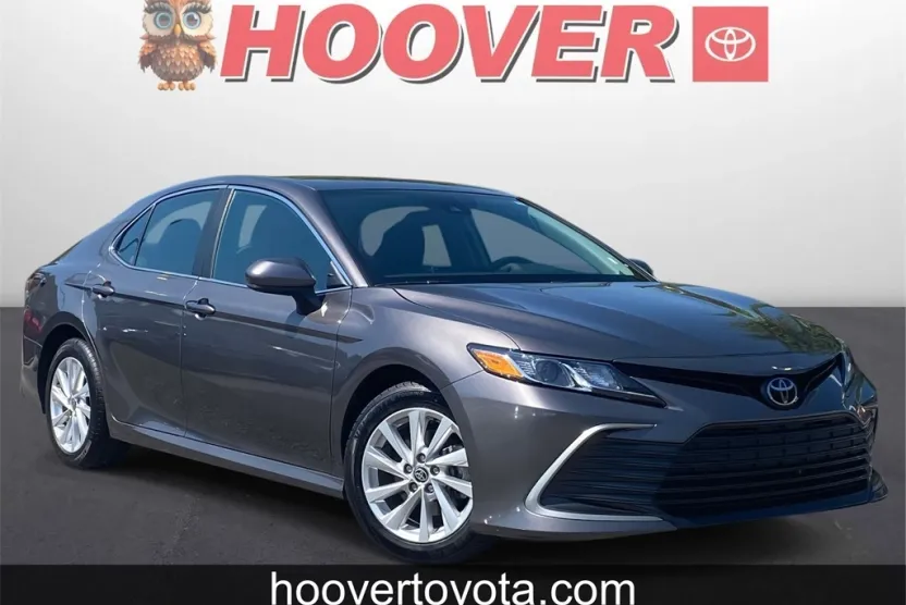 2024 Toyota Camry LE photo 1