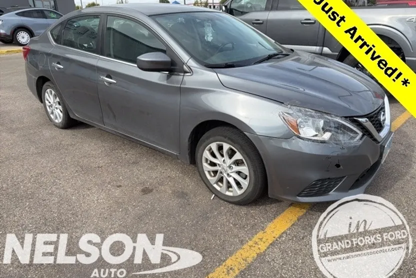 2019 Nissan Sentra SV photo 1