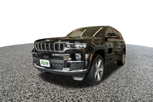 2025 Jeep Grand Cherokee Limited photo 2