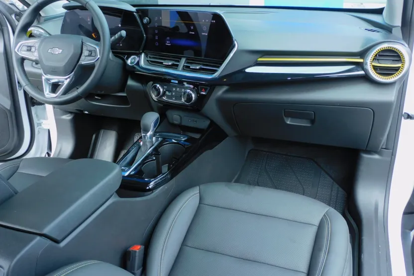 2024 Chevrolet Trax ACTIV photo 1