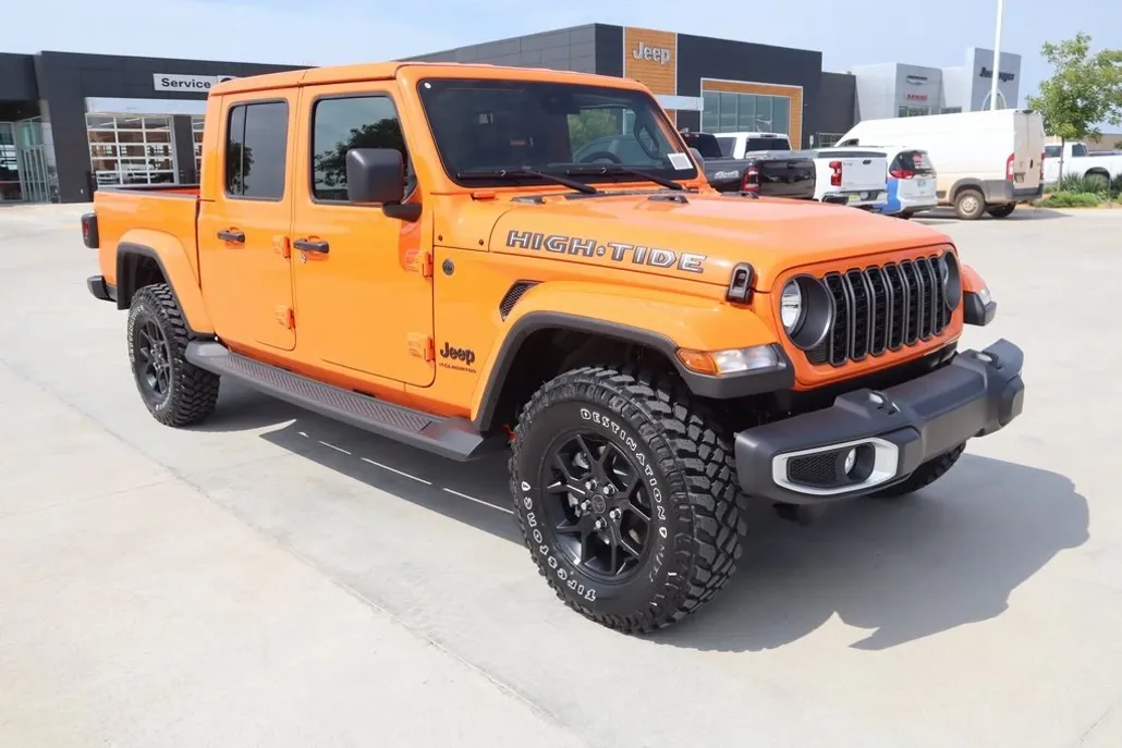 2025 Jeep Gladiator Sport photo 1