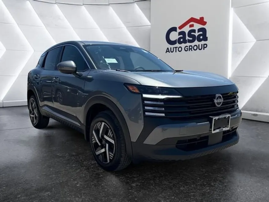 2025 Nissan Kicks SV photo 1