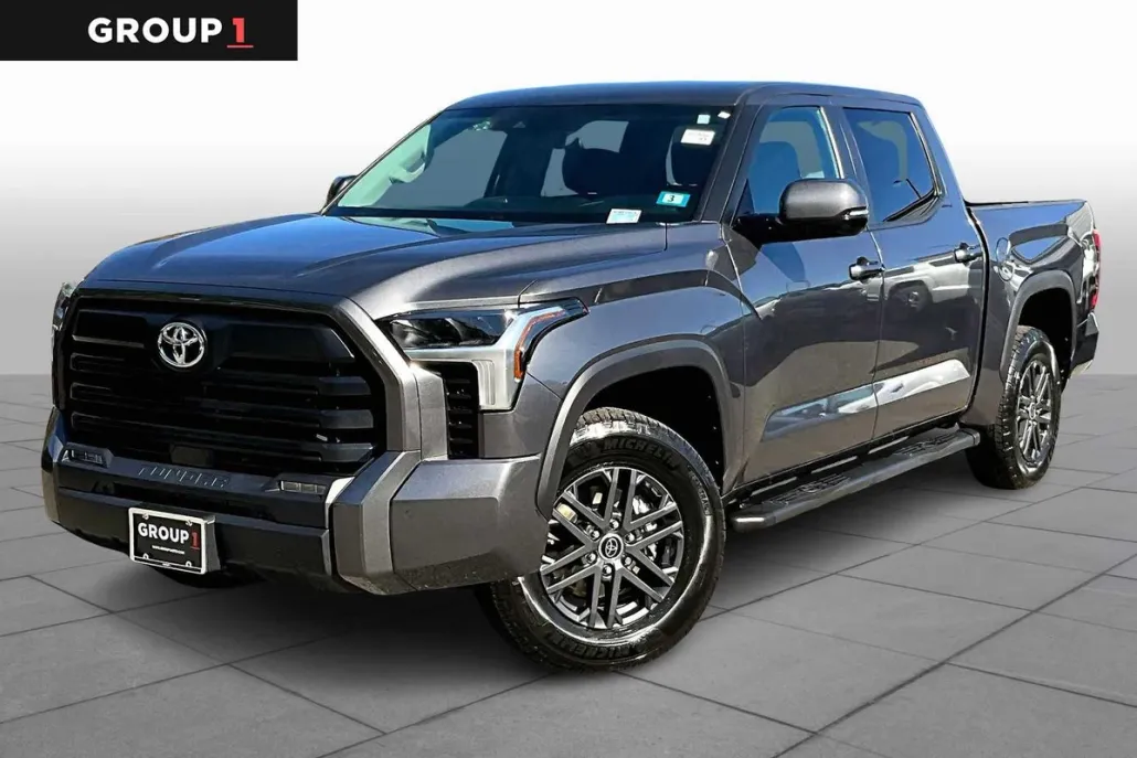 2024 Toyota Tundra SR5 CrewMax photo 1