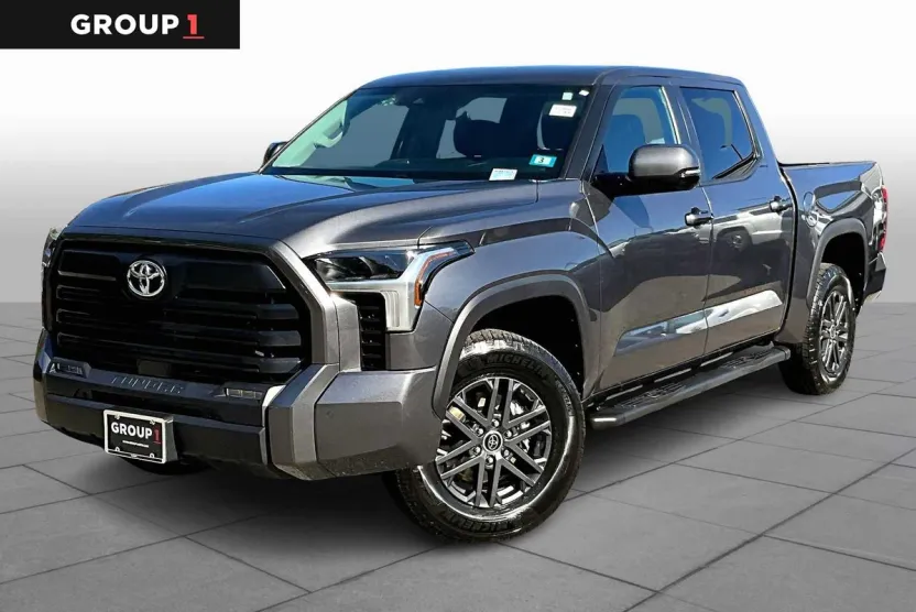 2024 Toyota Tundra SR5 CrewMax photo 1