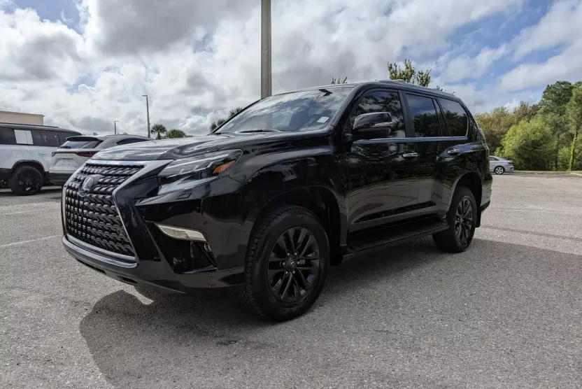 2023 Lexus GX 460 Premium photo 1