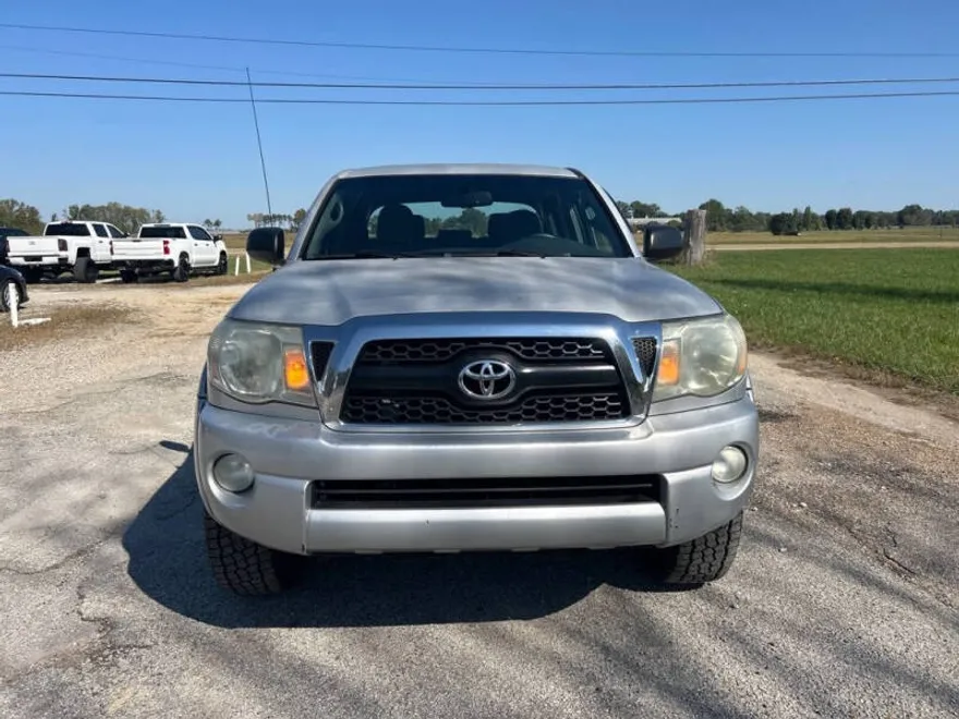 2011 Toyota Tacoma PreRunner V6 photo 1