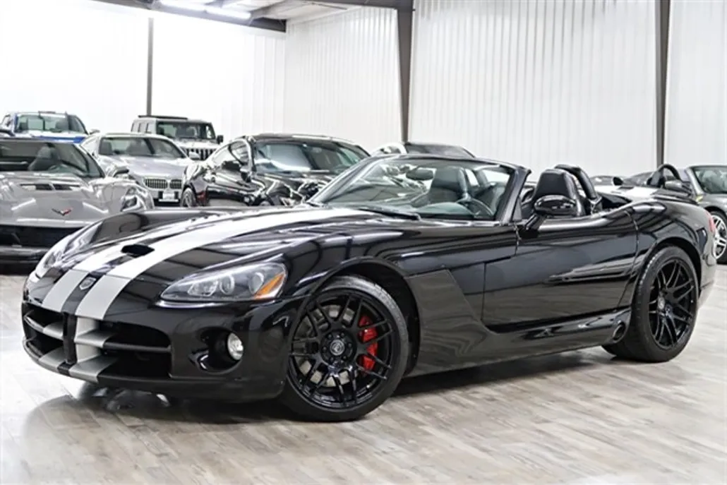 2005 Dodge Viper SRT10 photo 1