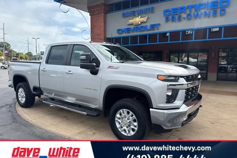 2022 Chevrolet Silverado 2500HD LT photo 1
