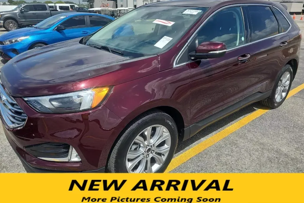 2024 Ford Edge Titanium photo 1