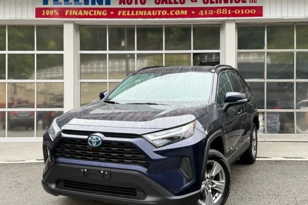 2023 Toyota RAV4 Hybrid XLE Sport photo 1